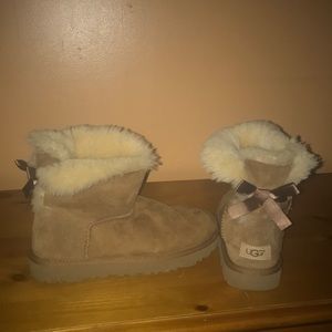 Women’s UGG Mini Bailey Bow